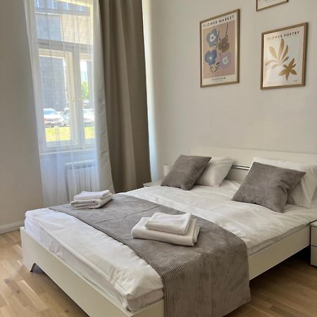 The Best Apartments Prague Luaran gambar
