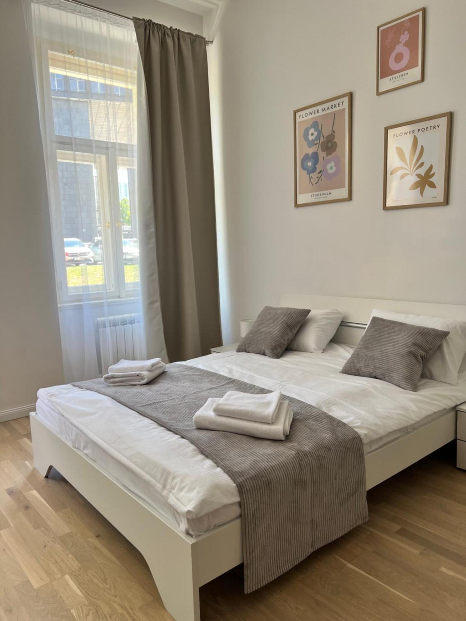 The Best Apartments Prague Luaran gambar